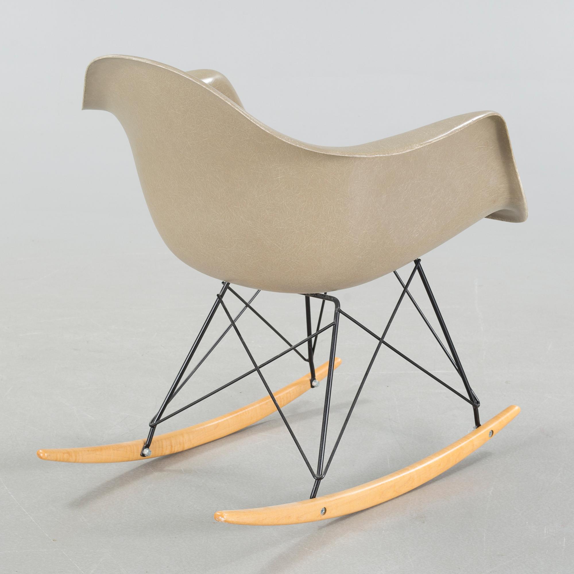 CHARLES OCH RAY EAMES, gungstol, "Rocker Chair", Herman Miller, 1900-talets andra hälft.