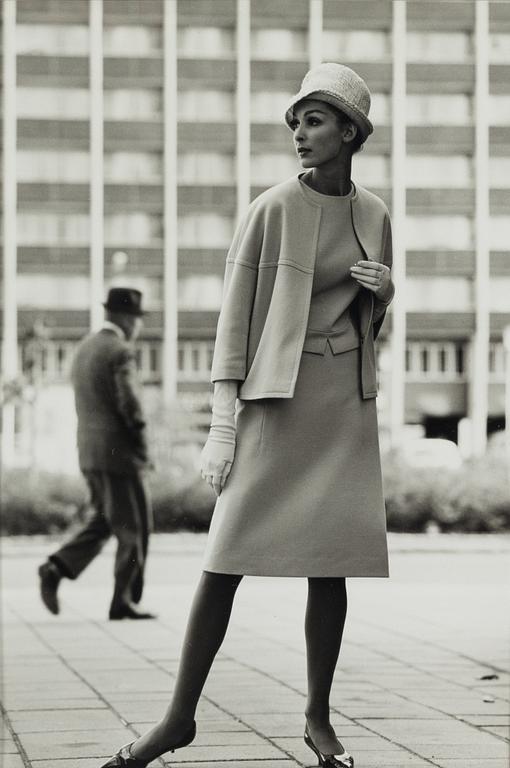 Georg Oddner, Modell med kappa.