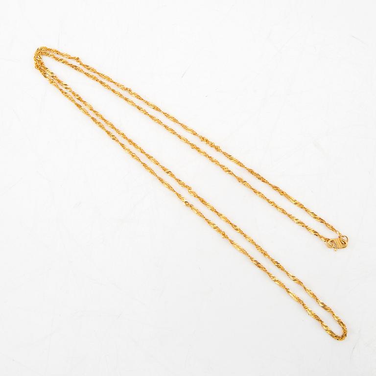 Necklace 18K gold.