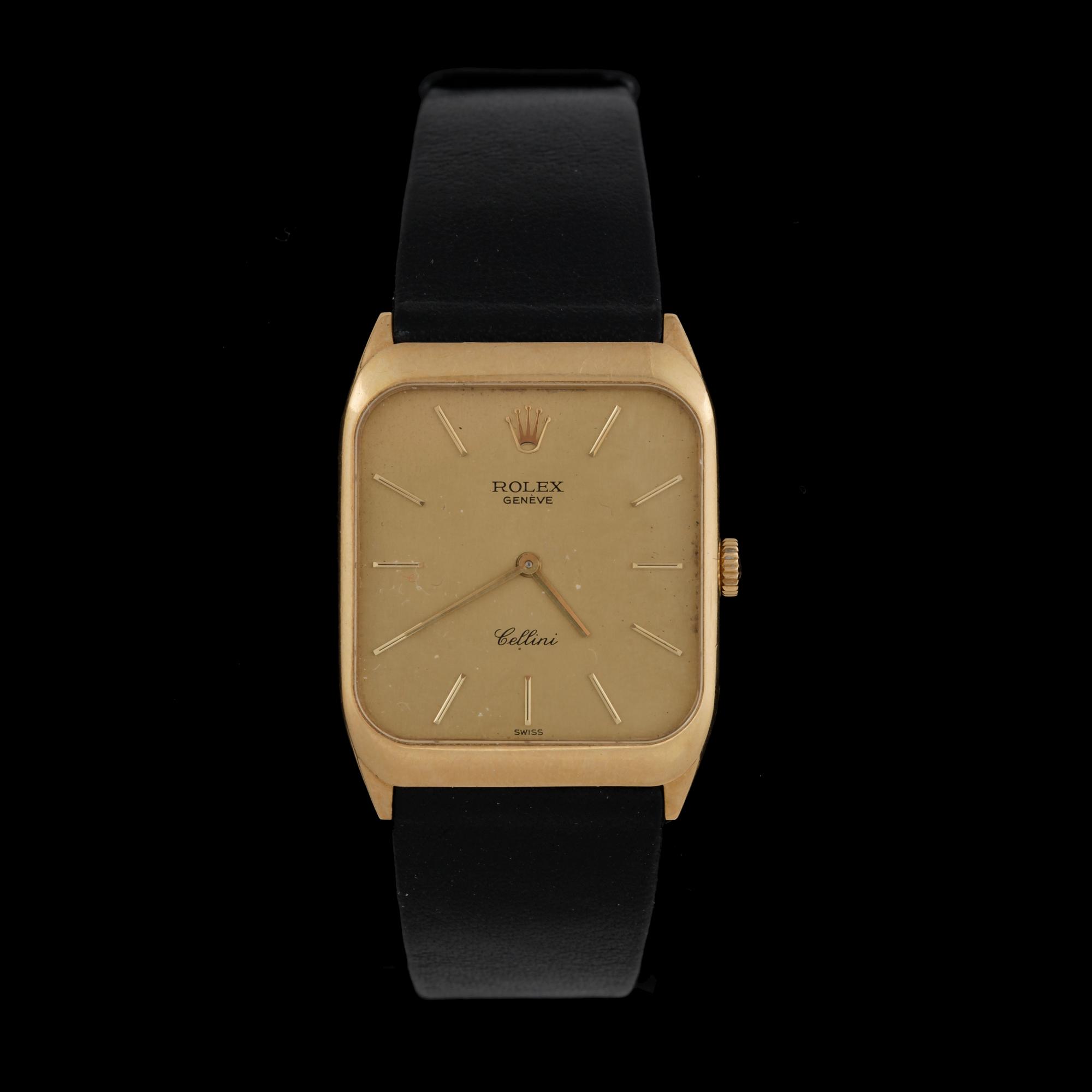 Rolex - Cellini. Manuell. Guld/läderband. 31x26mm. Ca 1980/90-tal. Boettnr. 4322620. Ref. 4135.