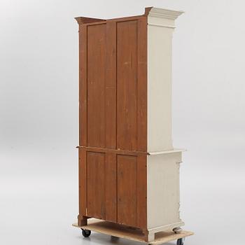 Display cabinet, late 19th century.