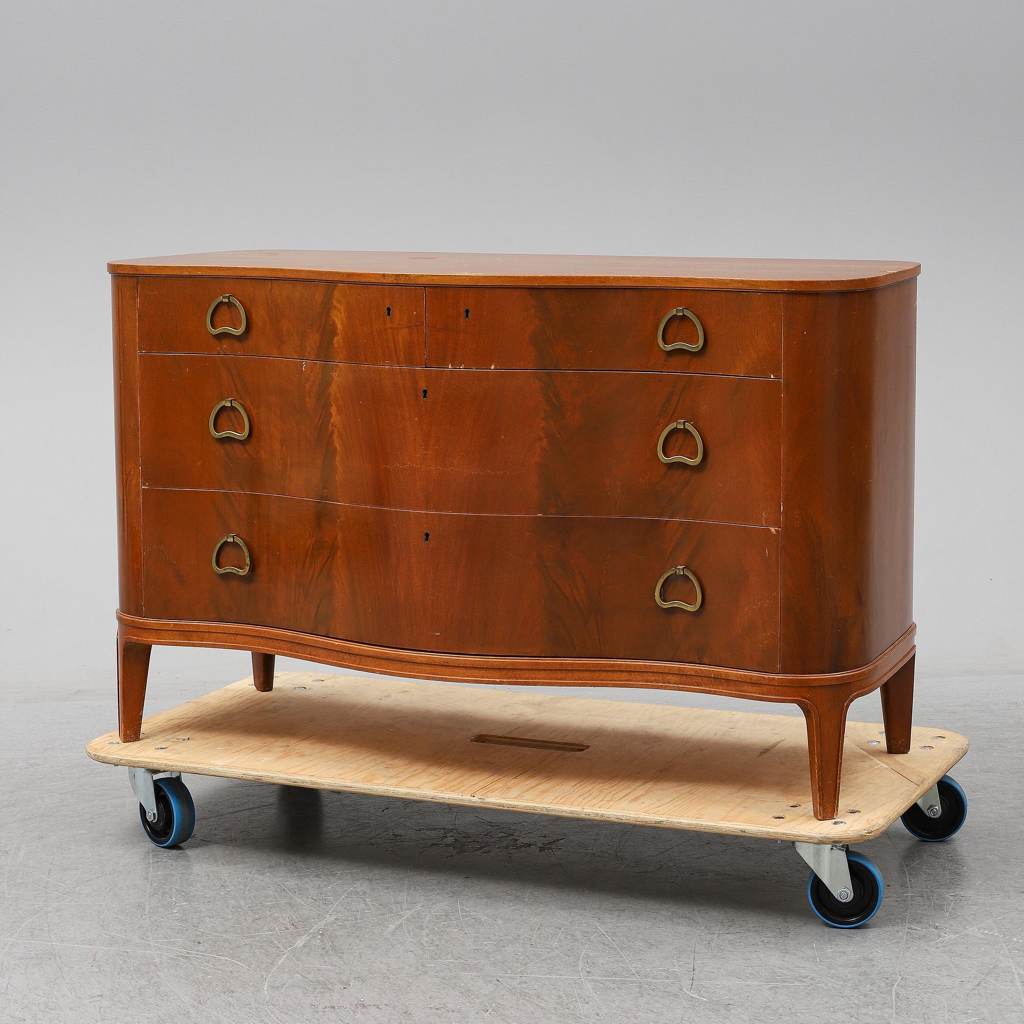 AXEL LARSSON, byrå, Svenska Möbelfabrikerna nr 28, Möbelbolaget Karlskrona.