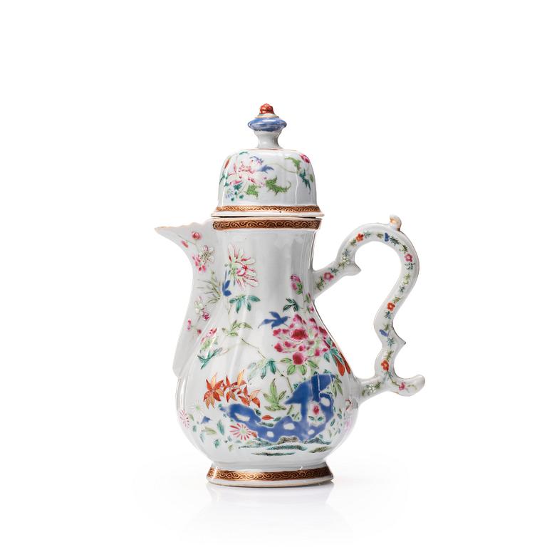 A famille rose coffee pot with cover, Qing dynasty, Qianlong (1736-95).