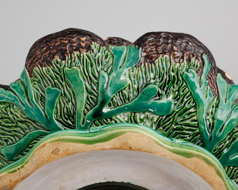 OSTRONFAT, majolika, möjligen Italien, 1800-/1900-tal.