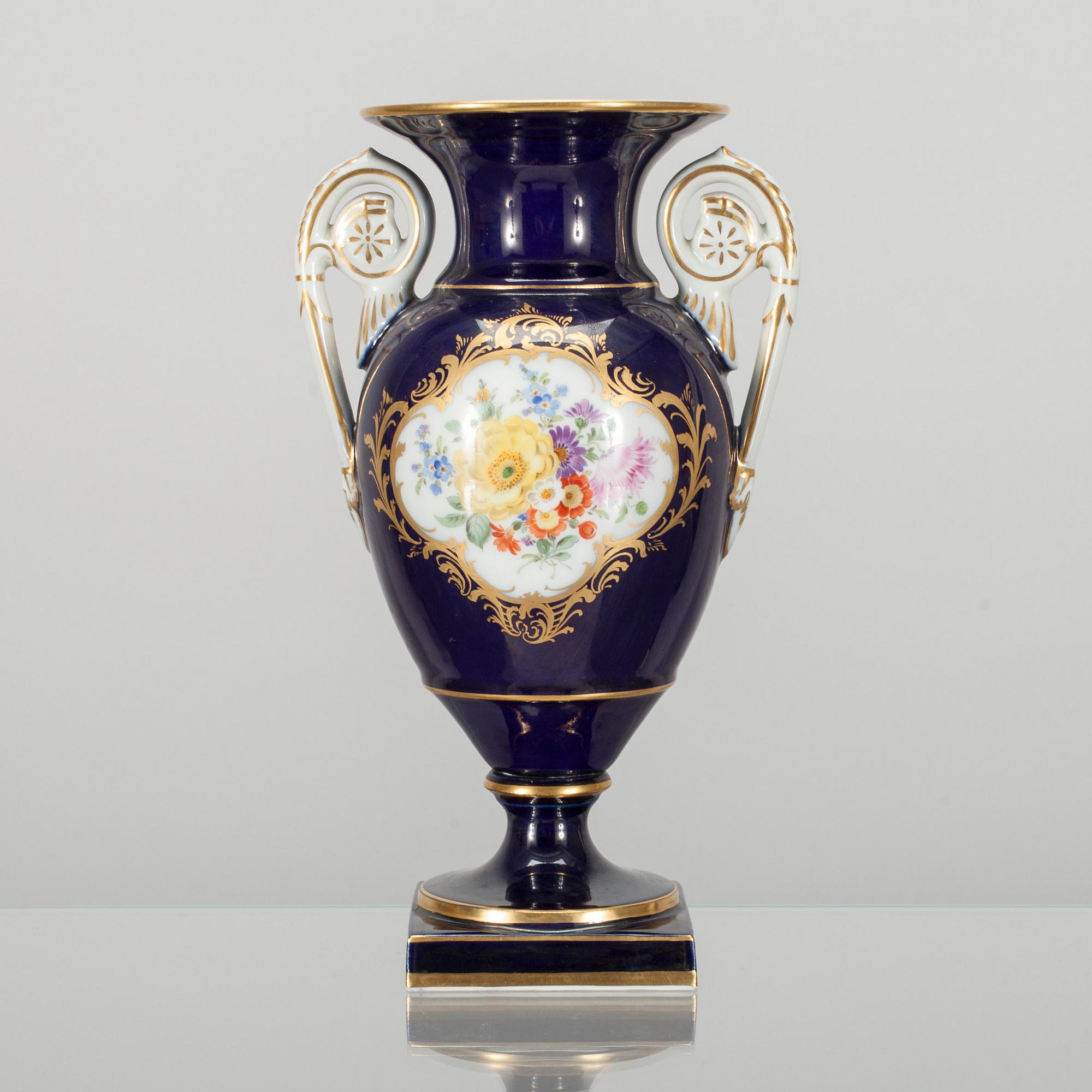 URNA / VAS, porslin, Meissen 1934-1972.