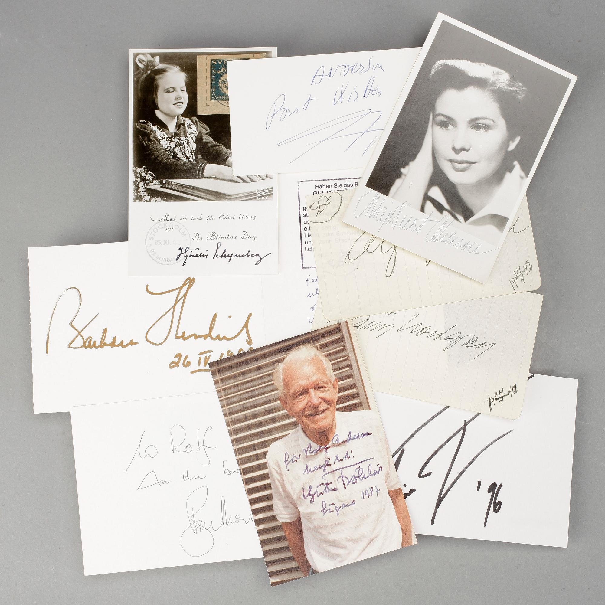 AUTOGRAFER FILMSKÅDESPELARE, 9 st, bla Roger Moore och Charles Aznavour.