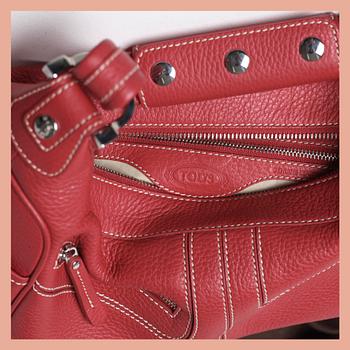VÄSKA, Tod's.