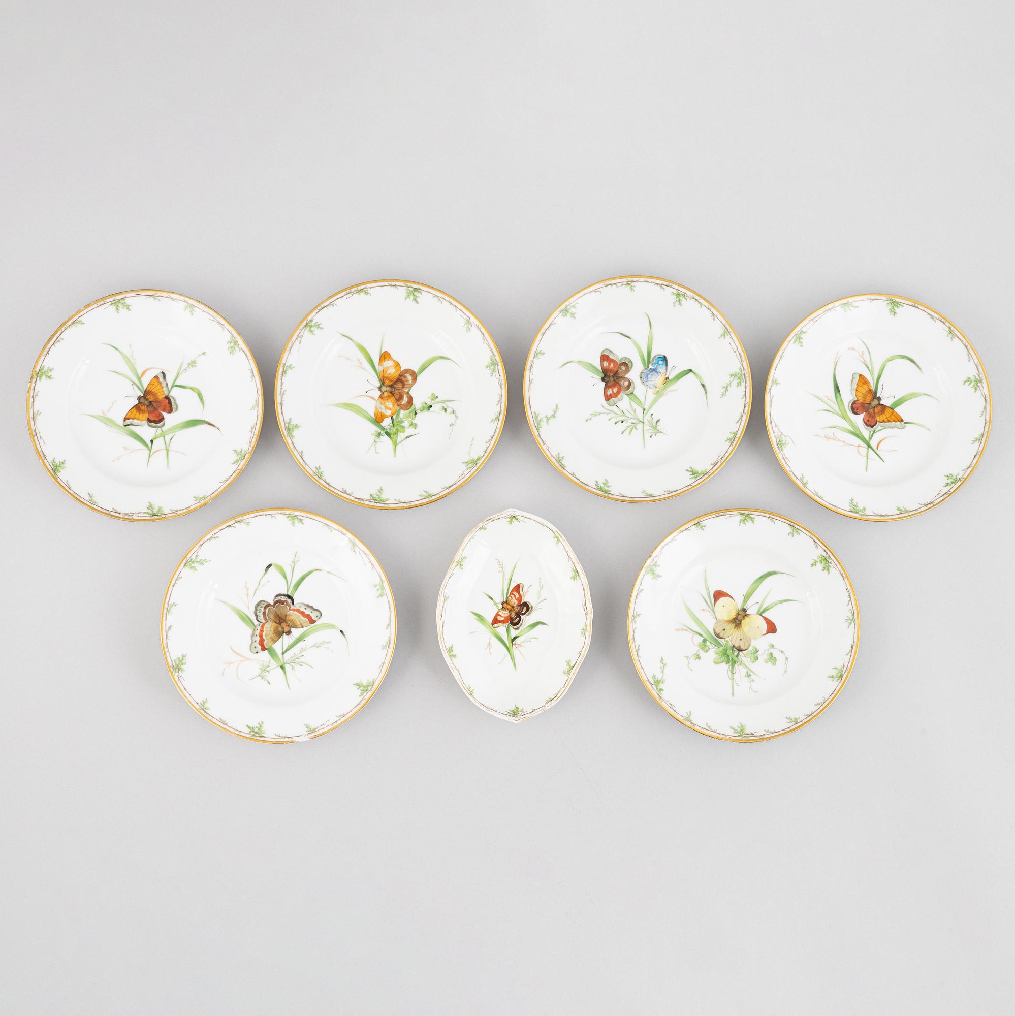 Royal Copenhagen, a set of 7 service pieces, Denmark, 1850-1890.