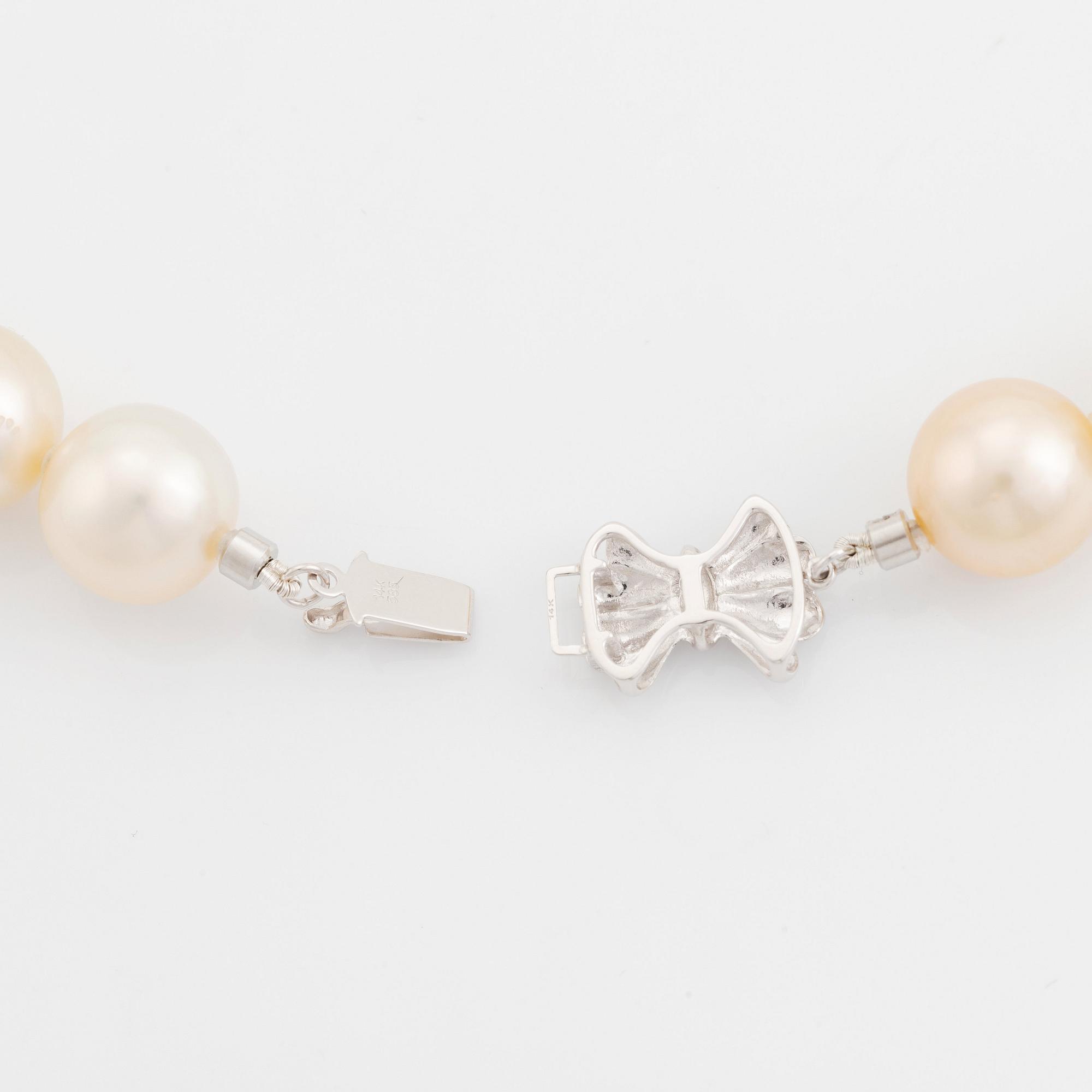 A cultured South Sea pearl necklace.