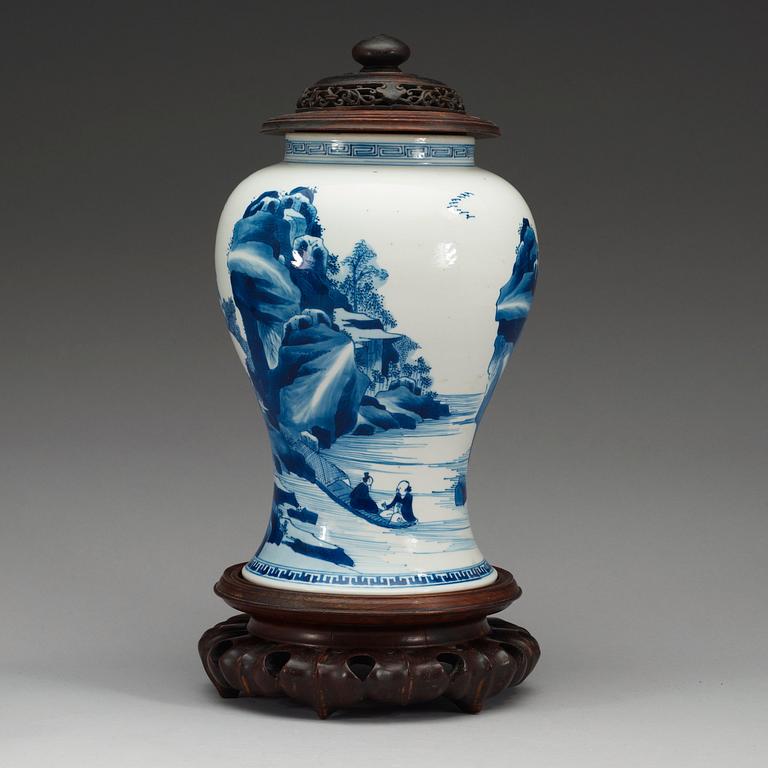 VAS, porslin. Qing dynastin, Kangxi (1662-1722).