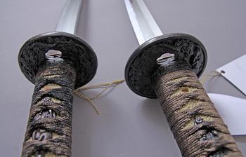 TRÄNINGSSVÄRD, 2 st, Japan, Katana resp wakisashi, 1900-tal.