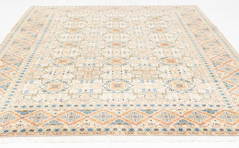 Carpet, Keshan, semi antique, 368 x 276 cm.