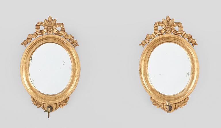 SPEGELAMPETTER, ett par, gustaviansk stil, 1800/1900-tal.