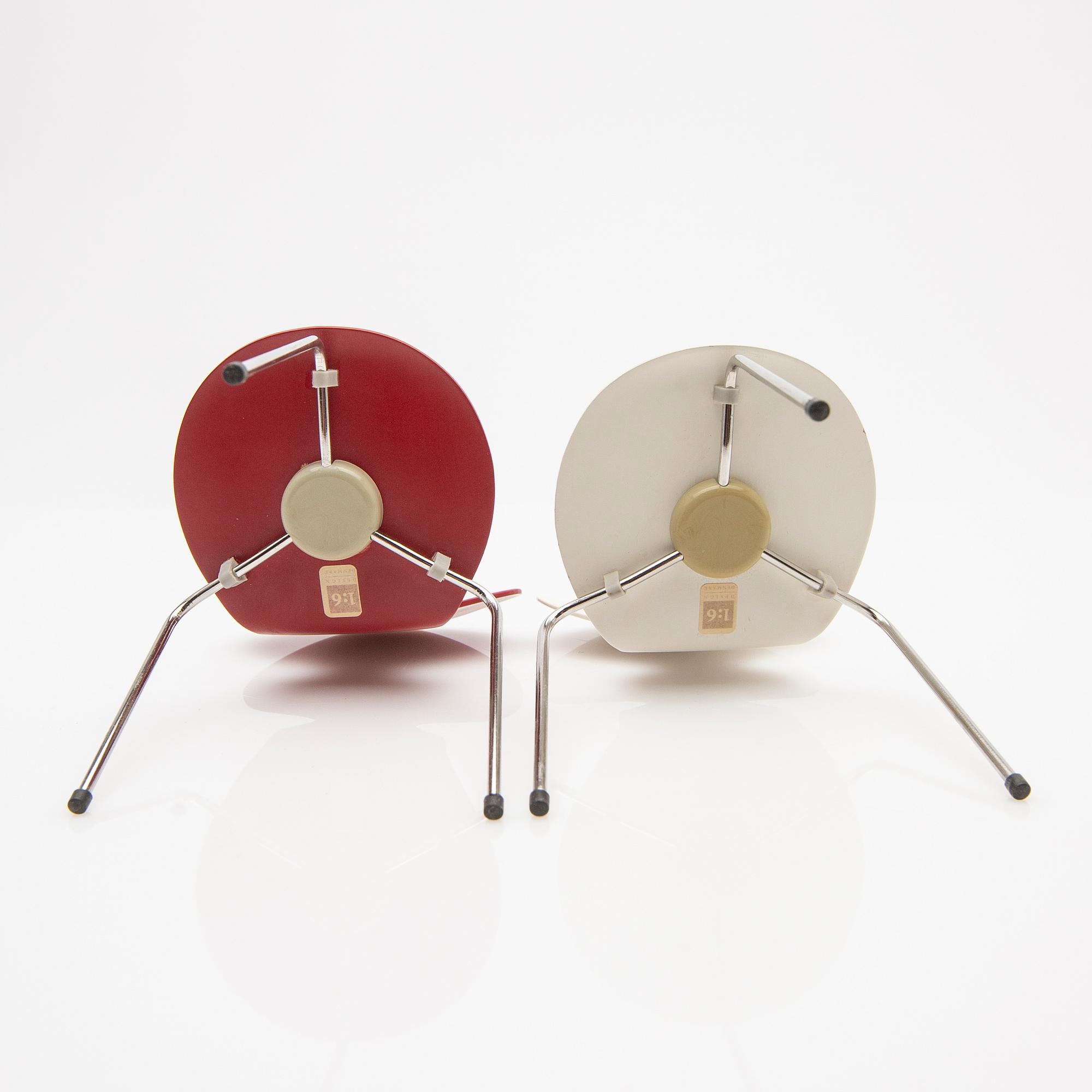 Arne Jacobsen, Miniatures, a pair, "The Ant".