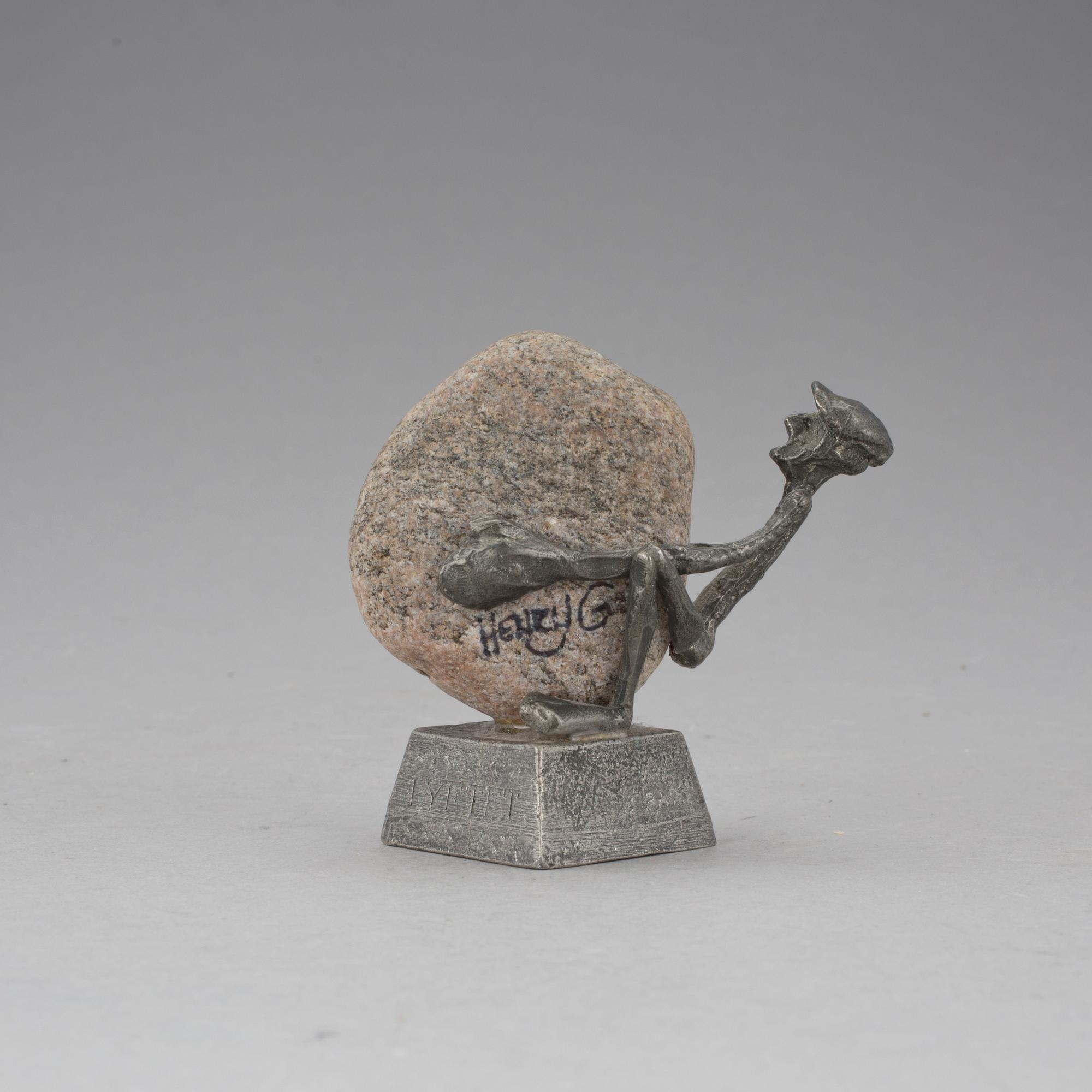 HENRY GUSTAFSSON, skulptur "Lyftet" signerad.