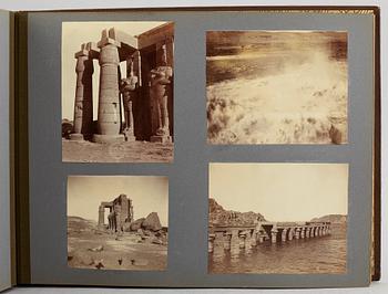 FOTOALBUM,   MEDELHAVSKRYSSNING 1905-06 MED KORVETTEN FREJA.