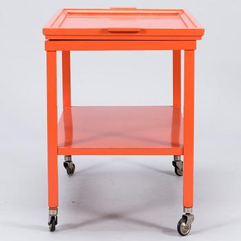 Margareta T. Nordman, A 1930s serving tray table for Oy Stockmann Ab, Keravan puusepäntehdas, Finland.