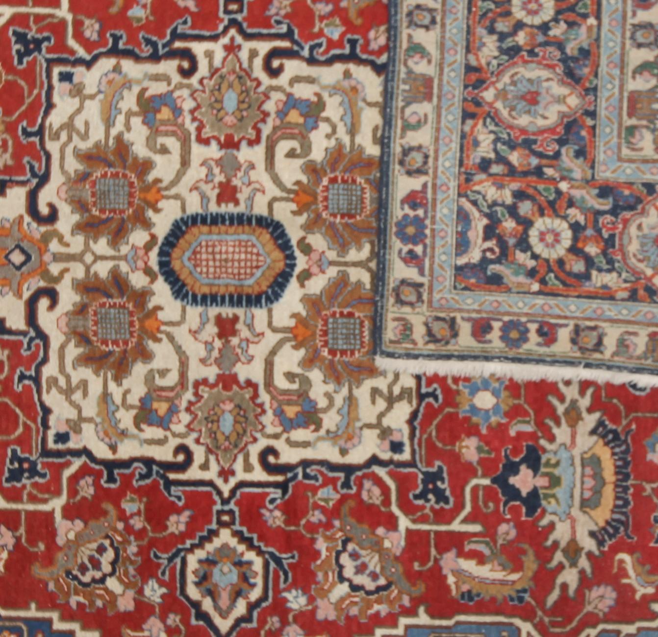 MATTA, orientalisk, semiantik. Ca 225 x 305 cm.