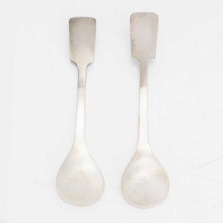 Kryddset på bricka, silver och emalj, Korea 1900-talets senare hälft.