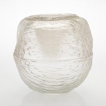 Timo Sarpaneva, vase, from the Finlandia series for Iittala, unsigned.