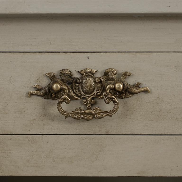 SÄNGBORD, ett par, gustaviansk stil, 1900-tal.