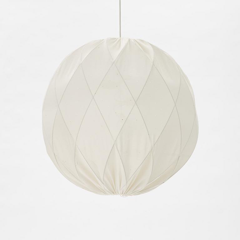 Tore Ahlsén, taklampa, "Pia-lampan", Gärsnäs.