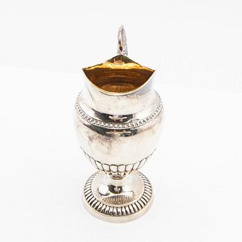 Gräddkanna, silver, Johan Petter Grönvall, Stockholm, 1841.