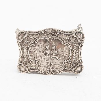 An early 20th century set of eight miniature furnitures in silver, weight 158 grams.