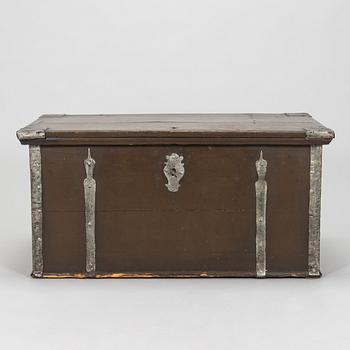 Kista, märkt med monogram, 1764.
