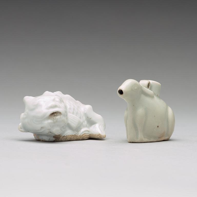 Two white glazed brush washers, Qing dynasty (1644-1912).