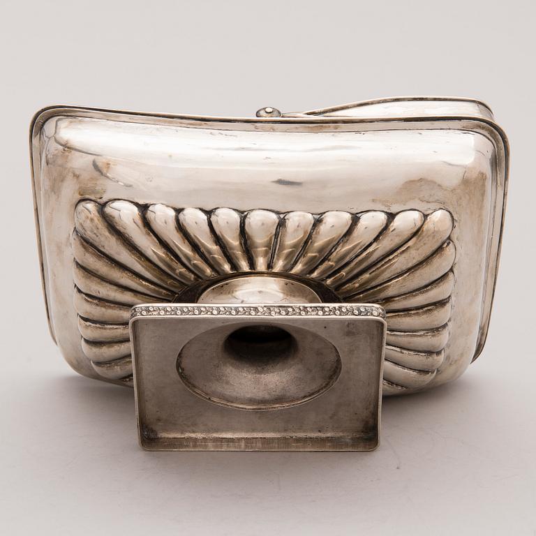 BREAD BASKET, silver, Baltic, first half of the 19th Century.