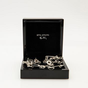 Efva Attling, halsband, ring, ett par örhängen, "Ring Chain", sterling silver.