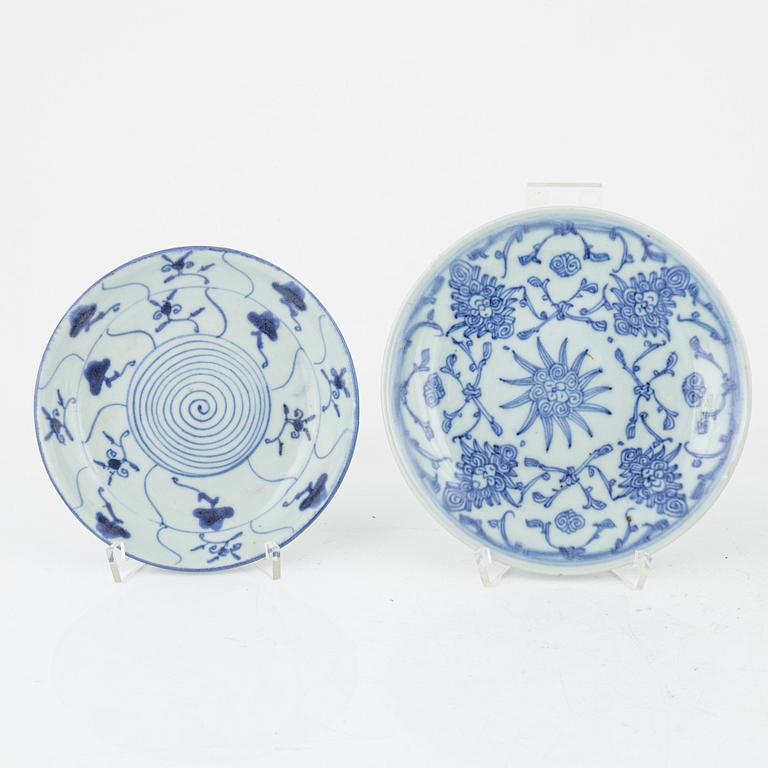 Dishes and a ginger jar, China, 19th century.