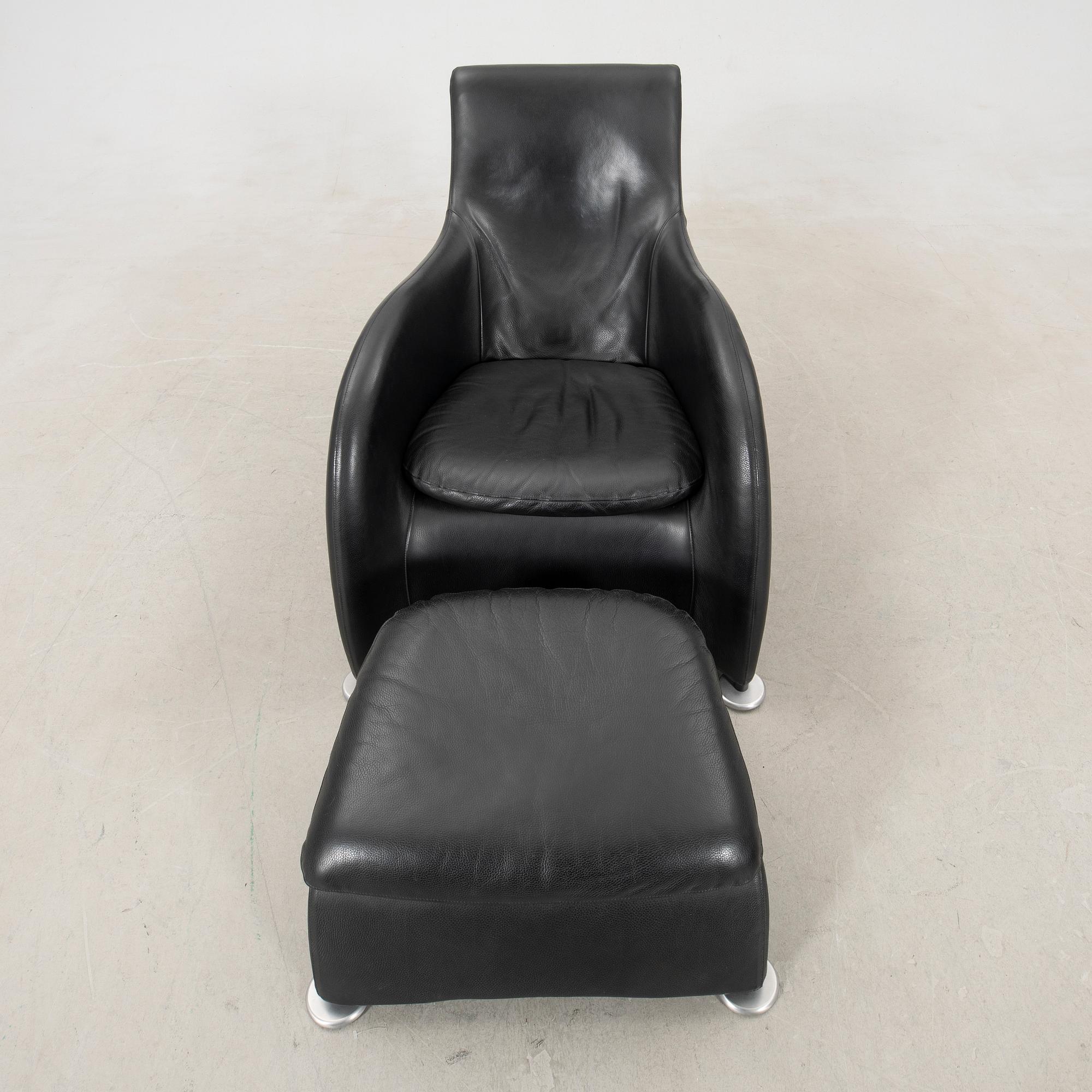 Gerard van den Berg, armchair with footstool "Loge" Montis.