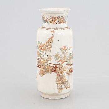 A Satsuma-ware porcelain vase, Japan, Meiji (1868-1912).