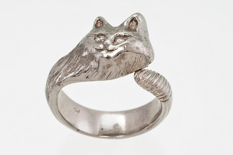 CAT RING.