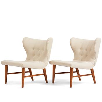 Erik Bertil Karlén, a pair of Swedish Modern easy chairs for Firma Rumsinteriör, Stockholm 1940's.