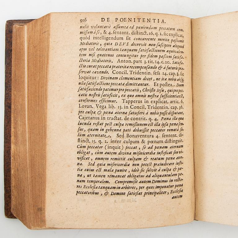 Johann Gerhard, "Locorum Theologicorum...", 9 books in 8 volumes, 1615-22.