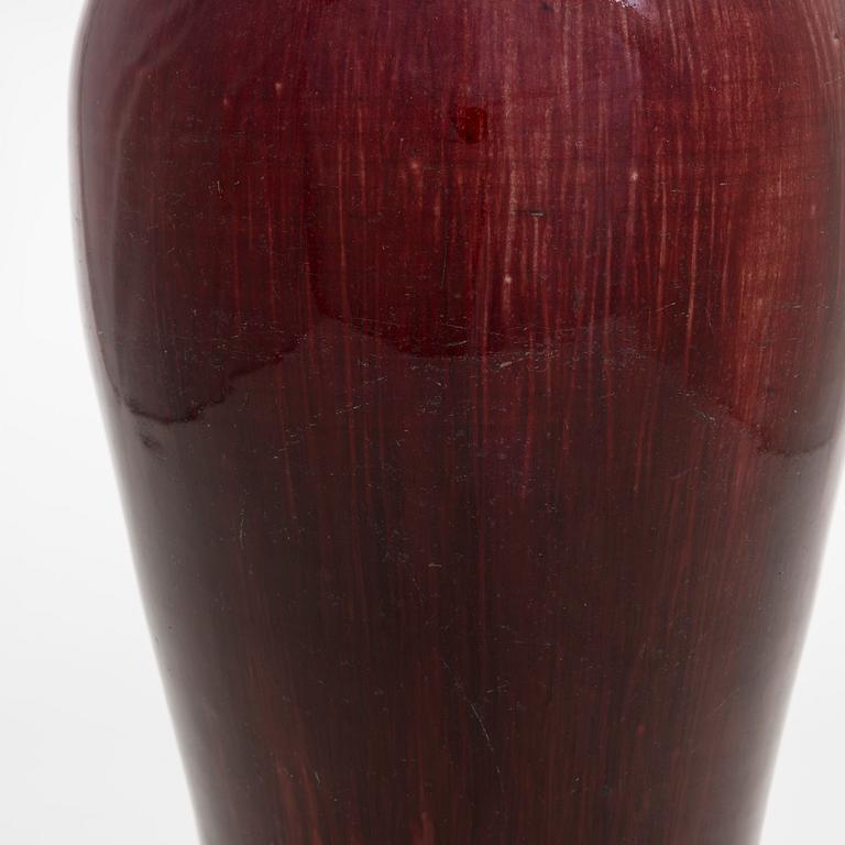 Vas, keramik. Kina, 1900-tal.