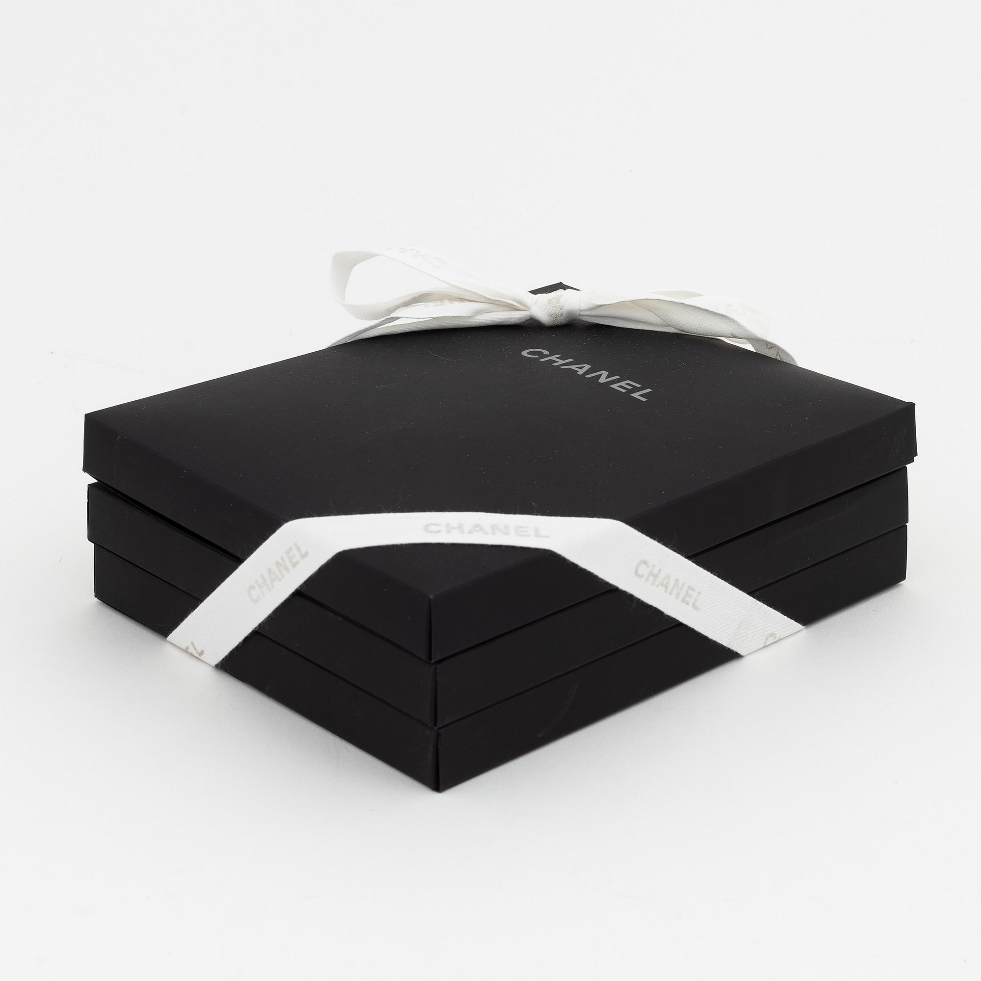 Chanel, 3 pairs of tights, size S.