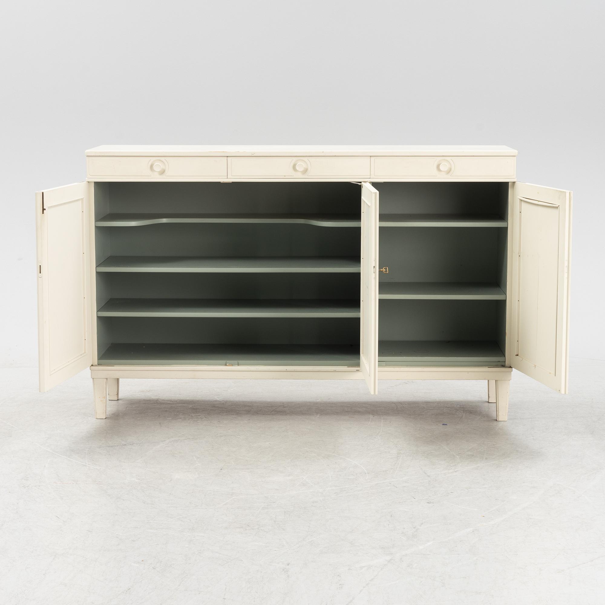 Carl Malmsten, sideboard, "Herrgården", Bodafors, 1900-talets andra hälft.