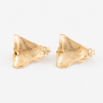 Örhängen 18K guld med briljantslipade diamanter.