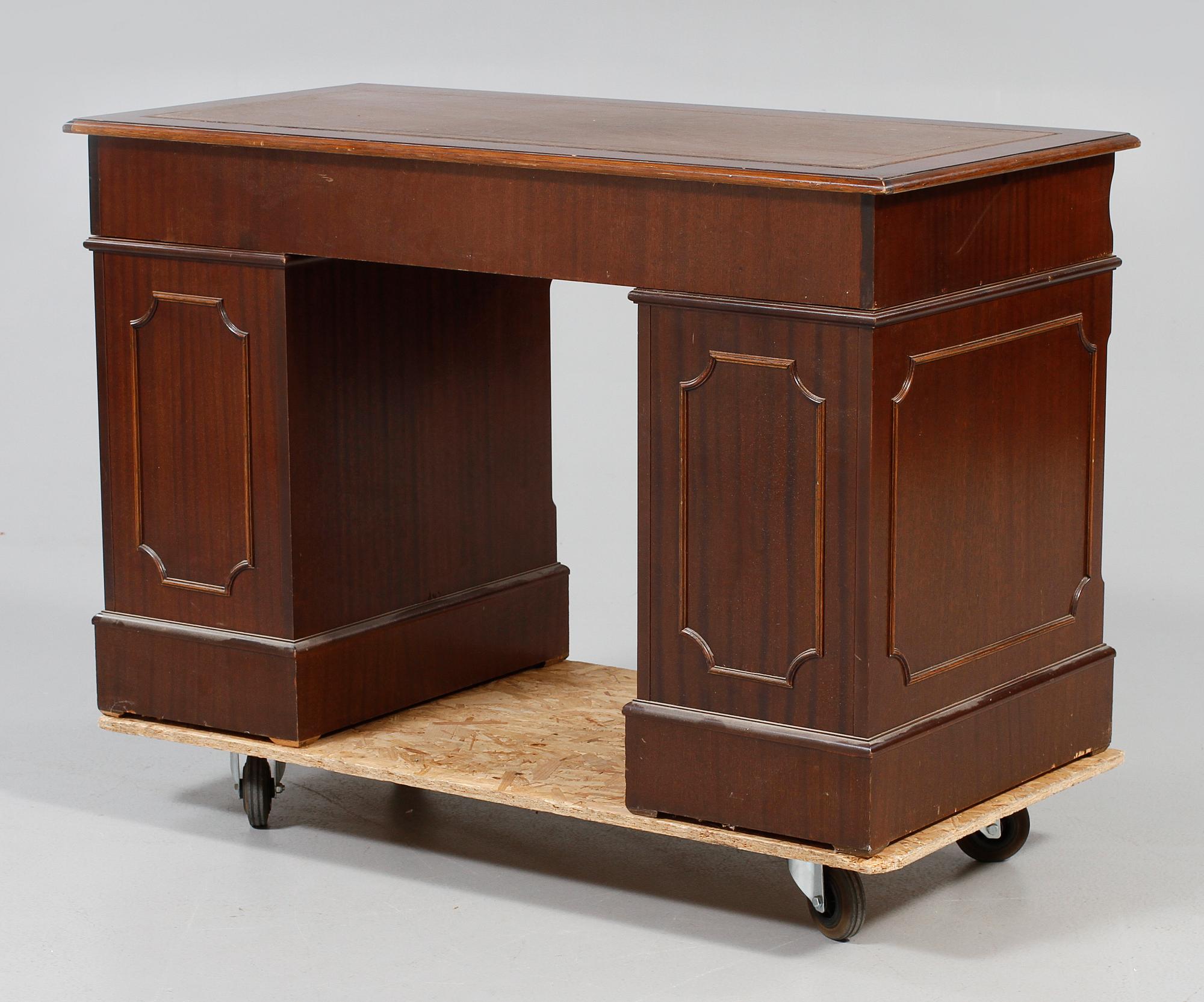 SKRIVBORD, England, 1900-tal.