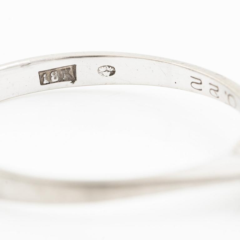 Ring, solitaire ring, 18K white gold with brilliant-cut diamond.