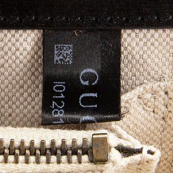 GUCCI, väska, "Black diamante velvet and leather stirrup Top- handle bag".