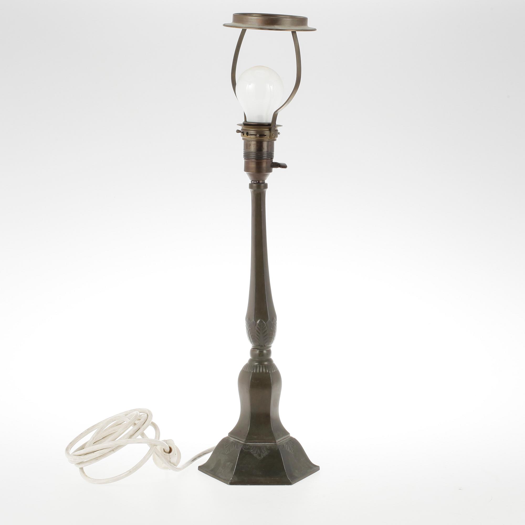 BORDSLAMPA, Just Andersen, Danmark, 1900-talets andra hälft.