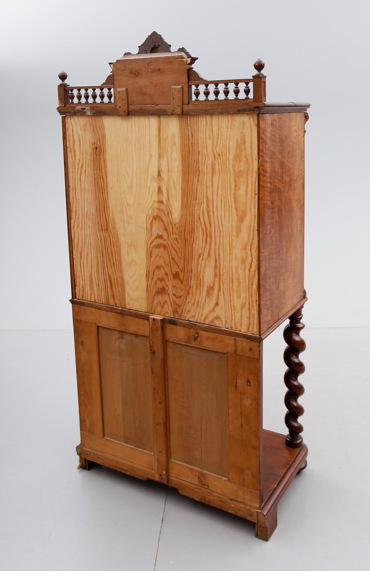 SKÅP, omkring år 1900.