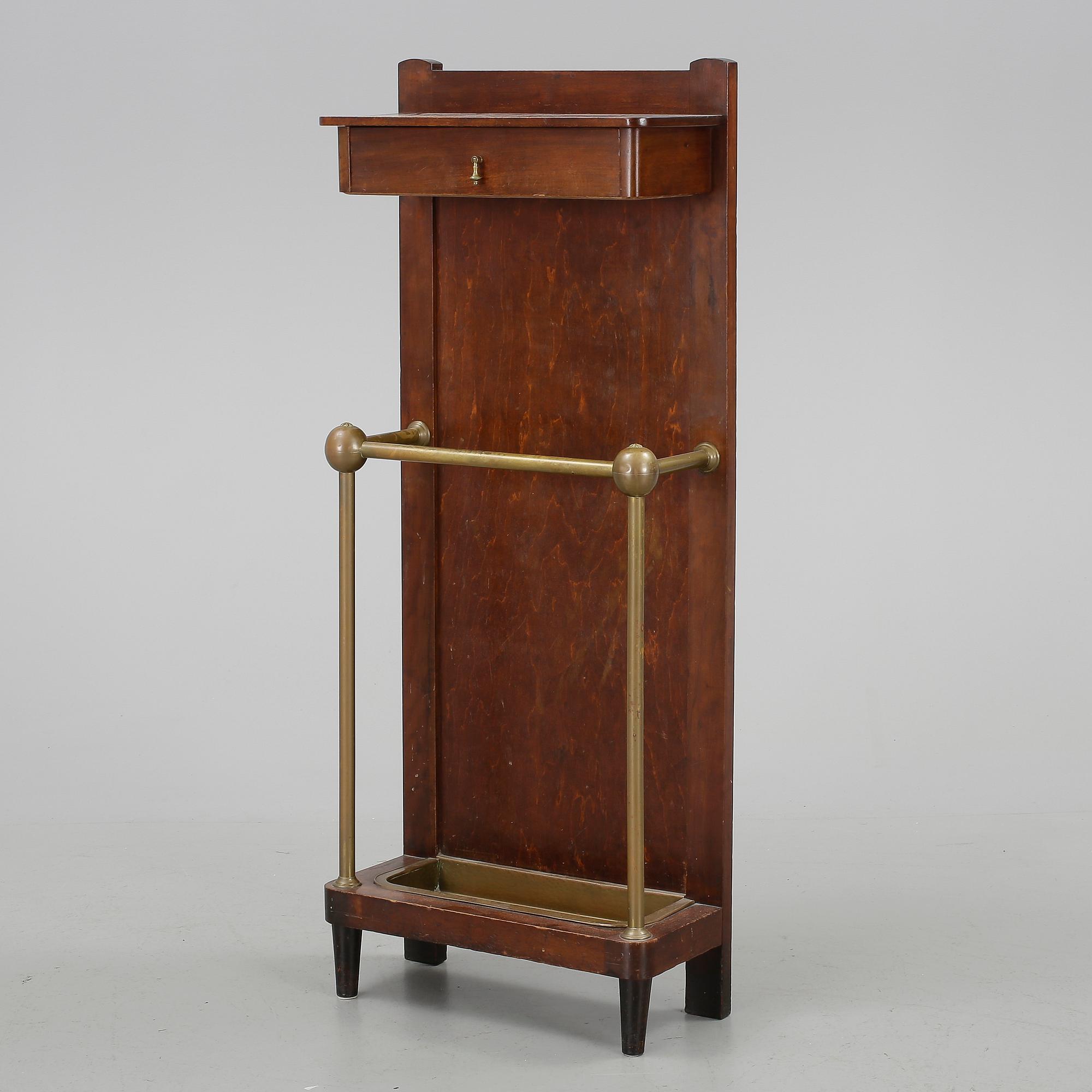 PARAPLYSTÄLL, 1900-tal.