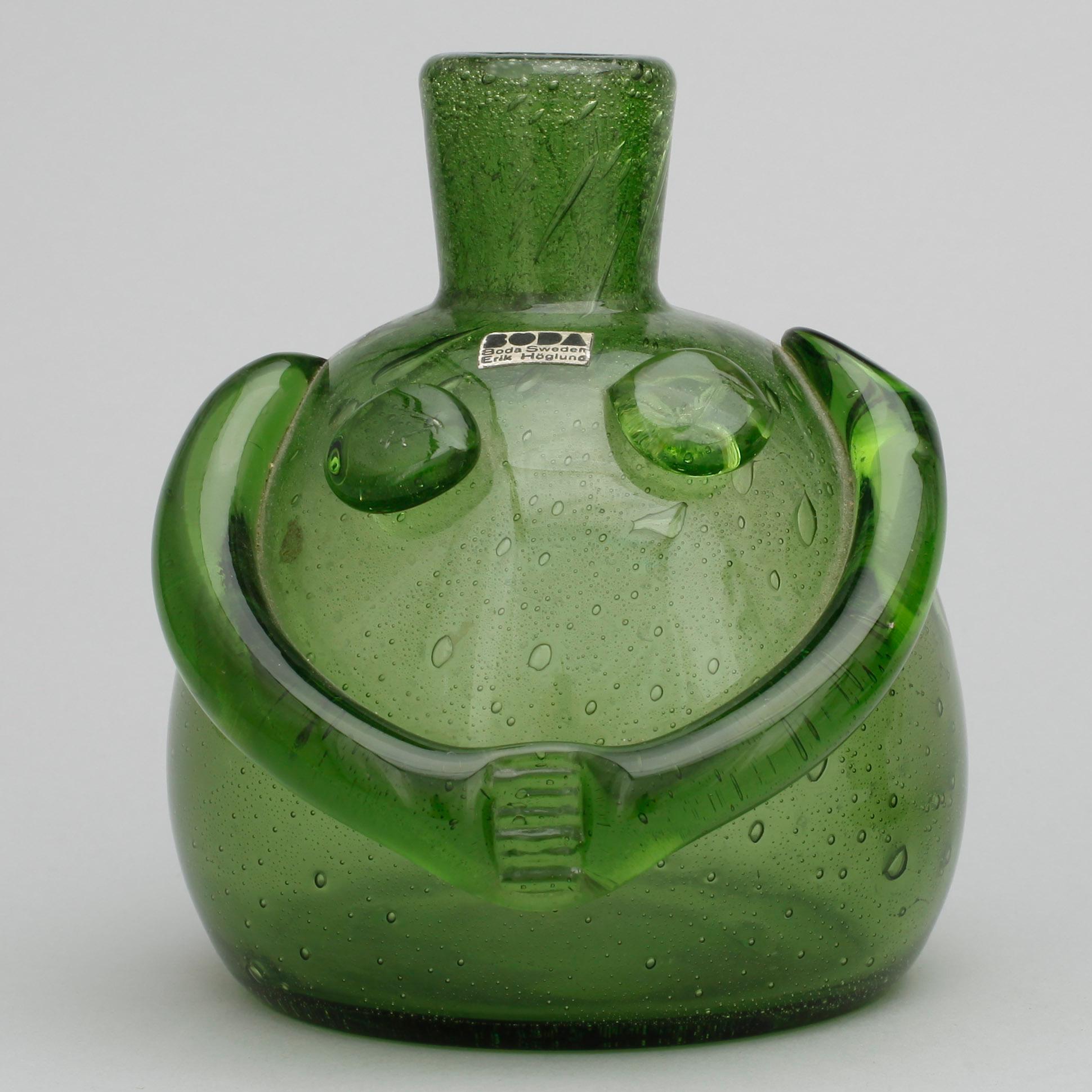 VASER, glas, 3 st. Erik Höglund, 1900-talets andra hälft.