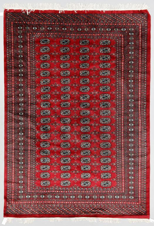 MATTA, orientalisk, ca 187 x 272.